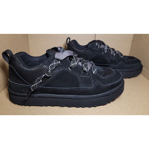 UGG LO LOWMEL black women's 10 suede Great condition gently worn